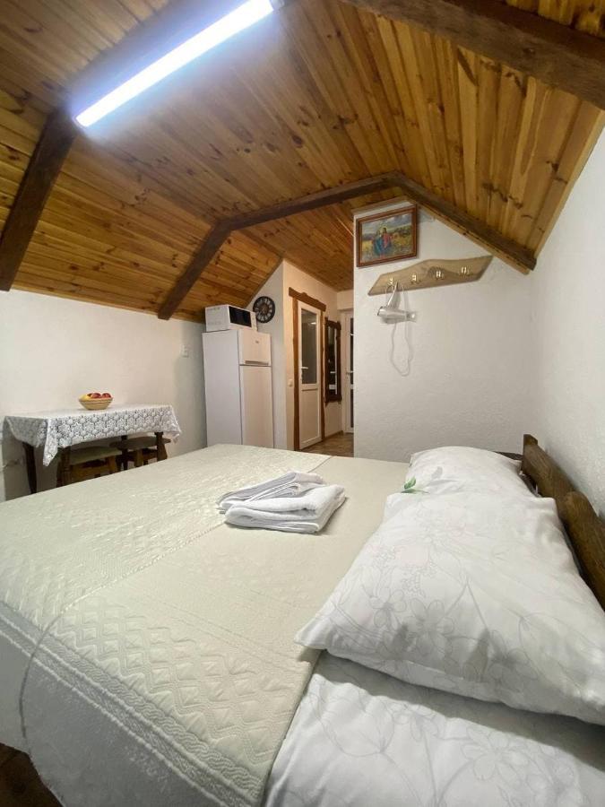 Затишок В Карпатах 1 Apartment สลาฟสเก ภายนอก รูปภาพ
